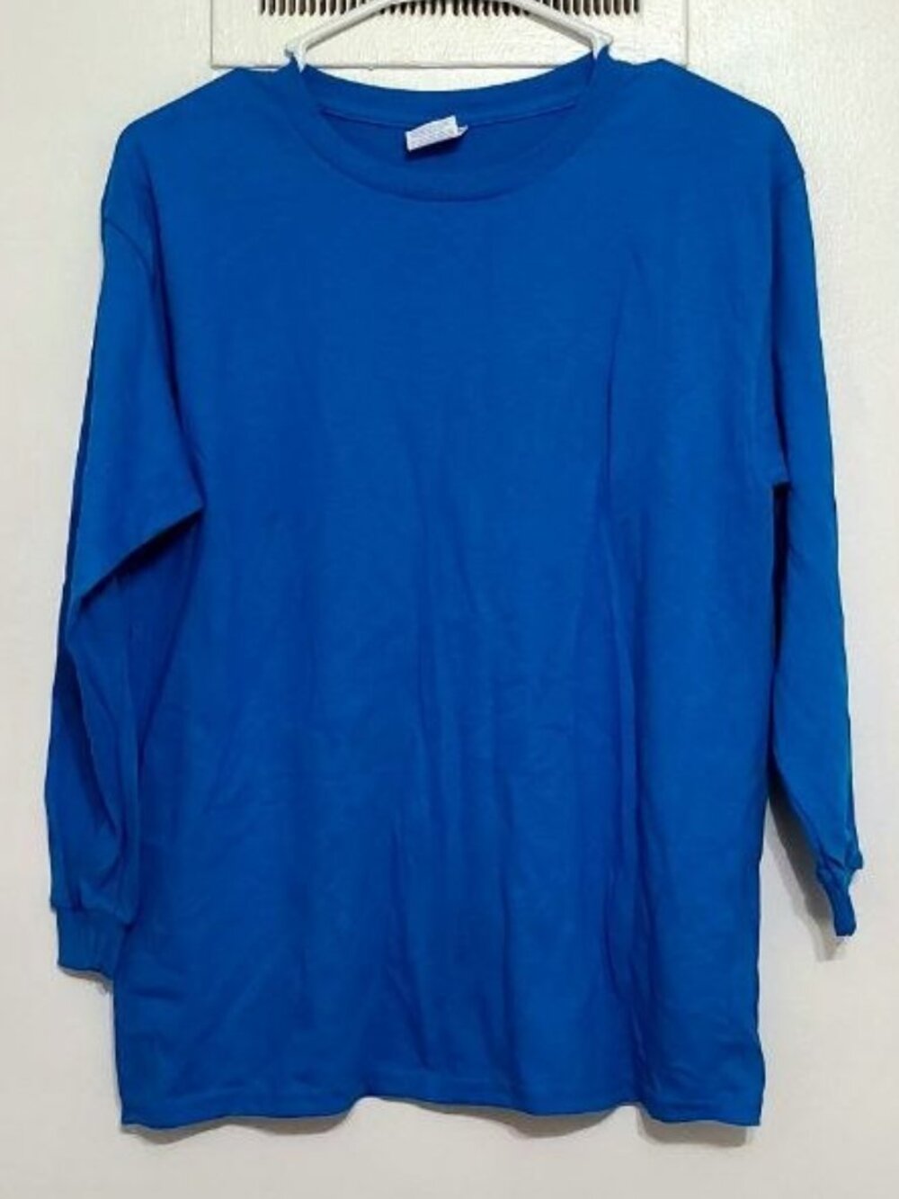 Long‑Sleeve Shirt – Youth L